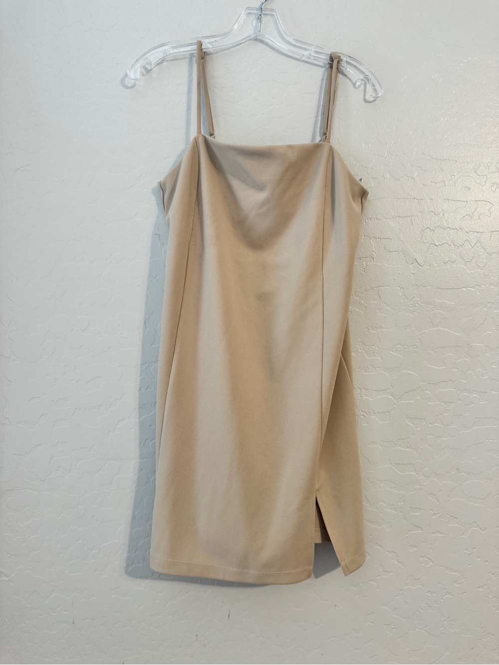 👗Like new🌸H&M Women’s Regular Size S Beige Solid Full Slip Lingerie Slip Dress
